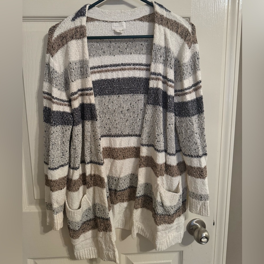 Caslon Cardigan- medium petite